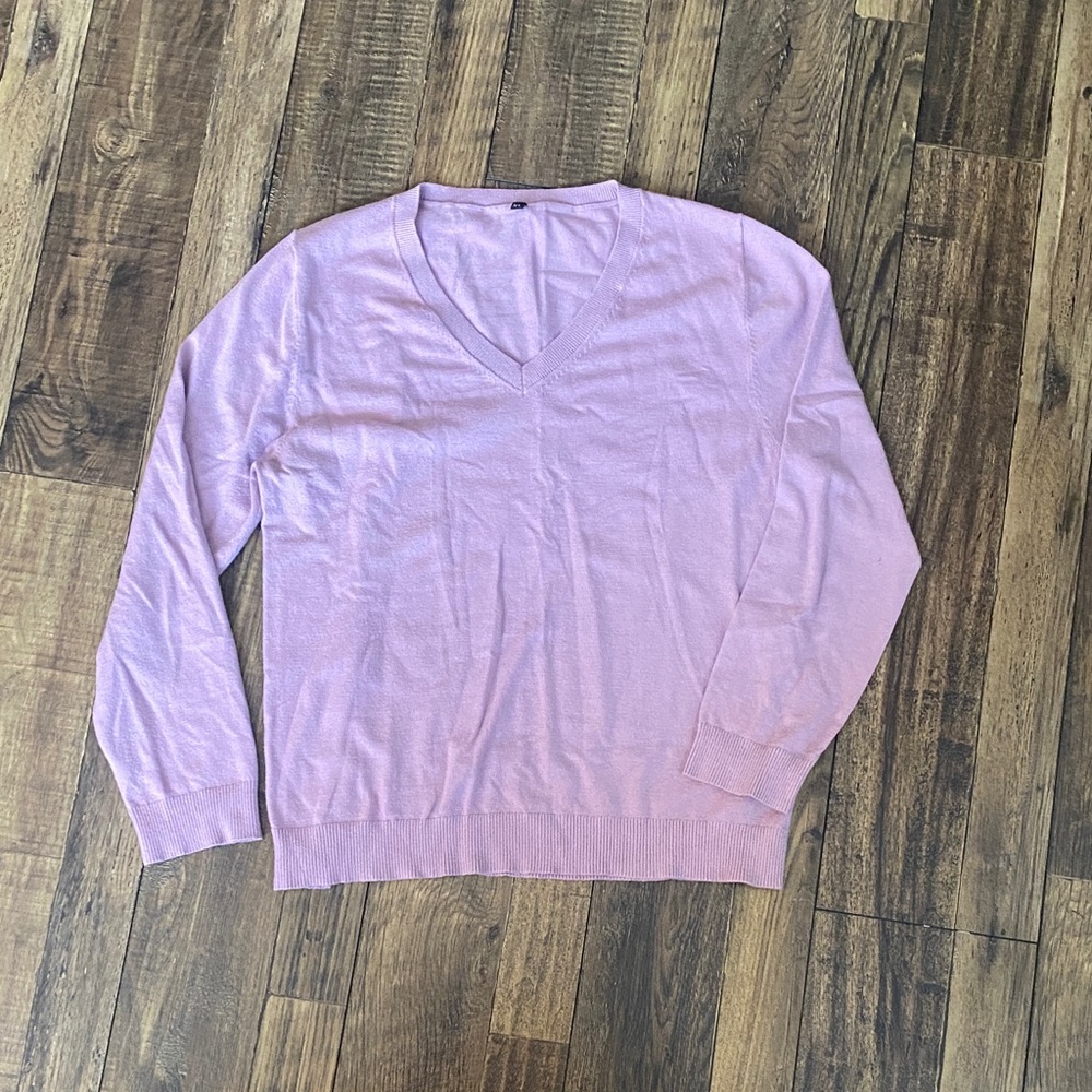 Elegant Lavender V-Neck Long Sleeve Top
